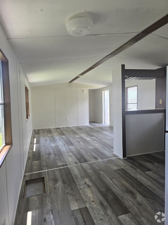 Building Photo - 926 Hollywood Dr