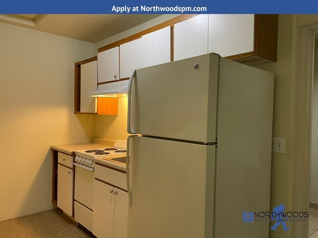Building Photo - Cozy Studio Apartment