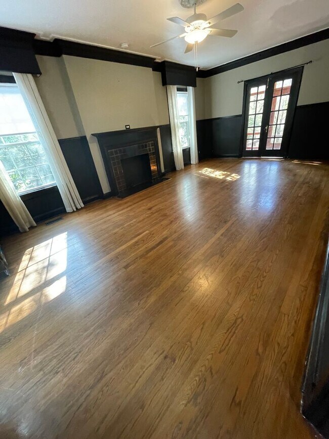 Foto del edificio - Gorgeous 3 Bedroom Home in South Highland