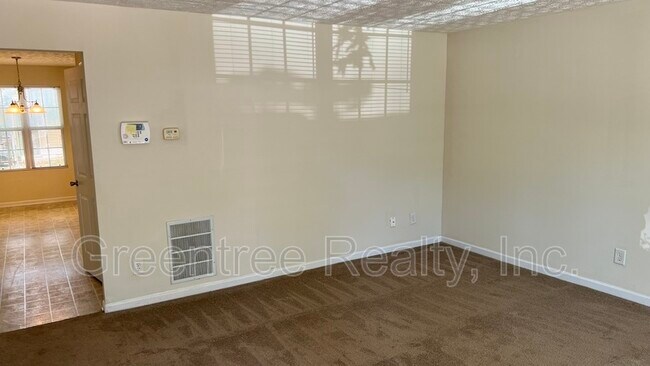 Building Photo - 2075 Grove Way