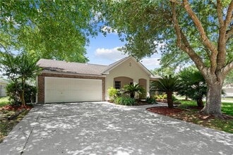 Building Photo - 1044 Breckenridge Dr