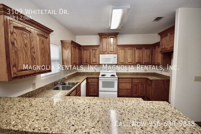 Foto del edificio - 3109 Whitetail Dr