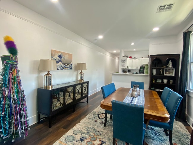 Building Photo - 2407-2409 Palmer Ave