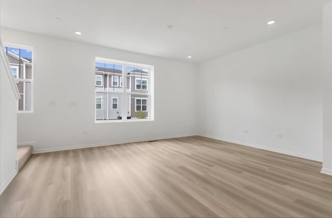 Building Photo - 1486 Blaine St