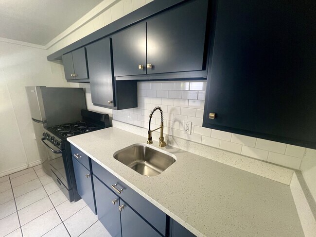 Foto del edificio - 615 Lake St