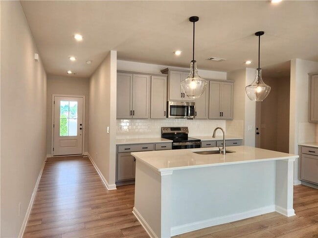 Building Photo - 848 Leraes Way