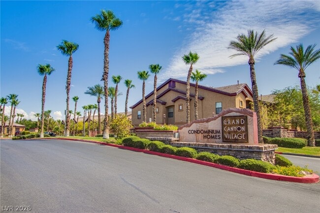Building Photo - 8250 N Grand Canyon Dr