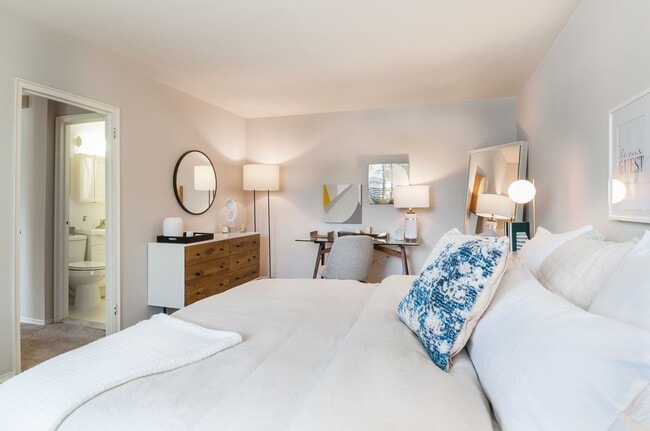 Interior Photo - The Metropolitan at Manayunk Hill