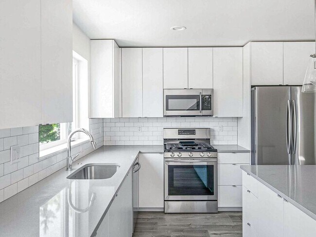 Foto del edificio - 3654 SE 67th Ave