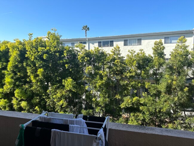 Foto del edificio - 502 Raymond Ave