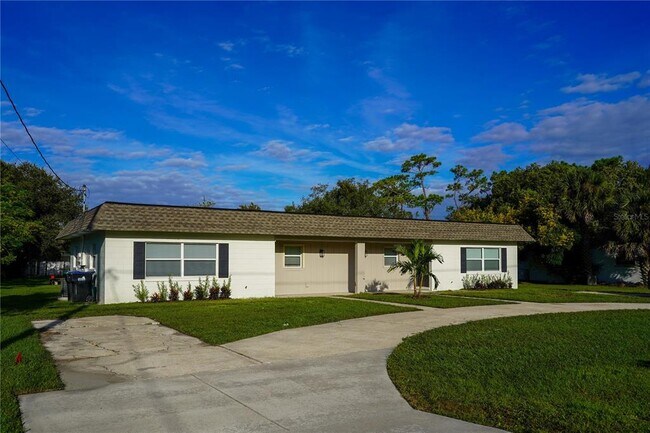 Foto del edificio - 1926 Rouse Rd