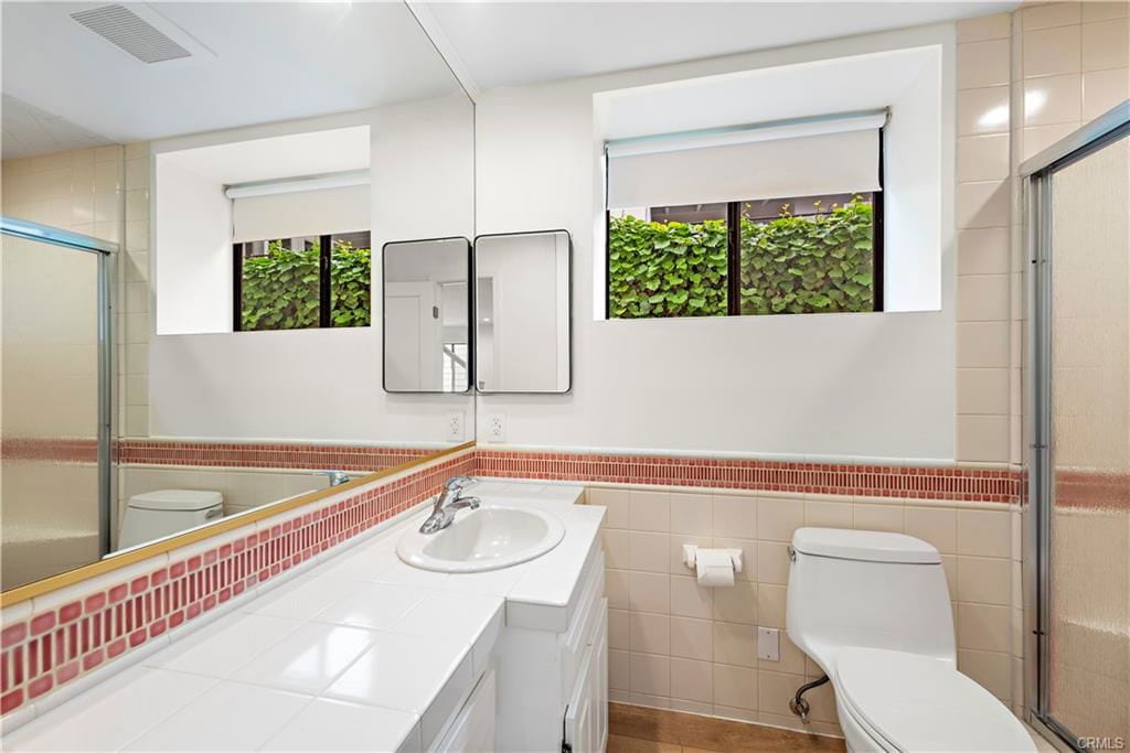 Foto principal - 405 Heliotrope Ave
