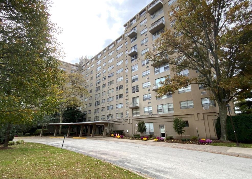 Radnor House Apartments in Bryn Mawr, PA