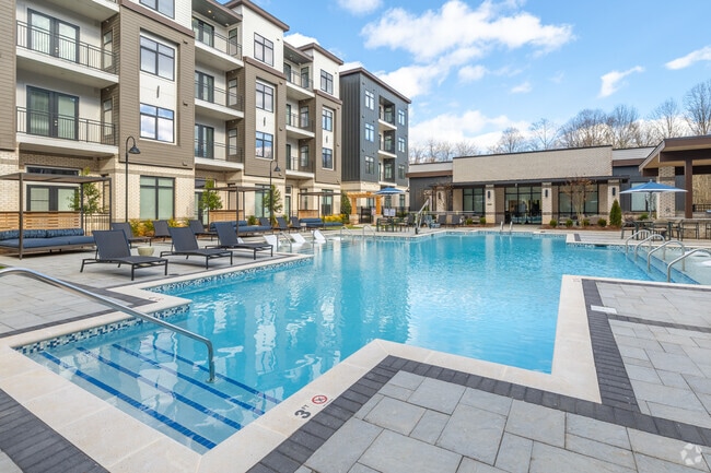 The Rowan - The Rowan Apartments