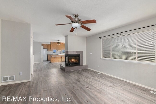 Building Photo - 3 br, 2.5 bath House - 621 Tierra Verde Ct.