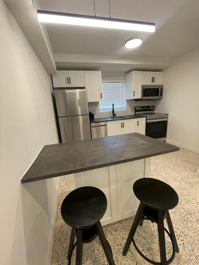 Cocina - 560 1st St Apartments