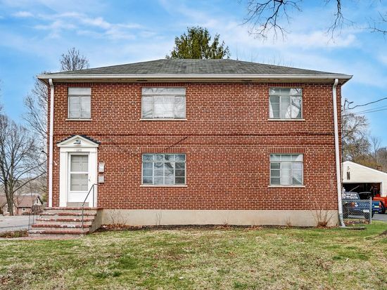 Building Photo - 6812 Buckingham Pl