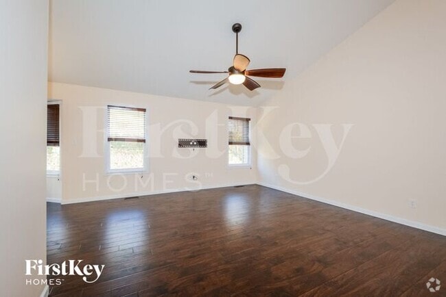 Building Photo - 240 Glen Meadows Ct