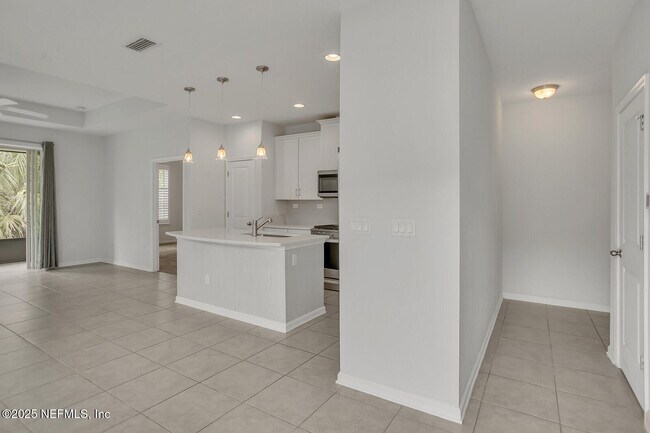 Foto del edificio - 133 Leeward Island Dr