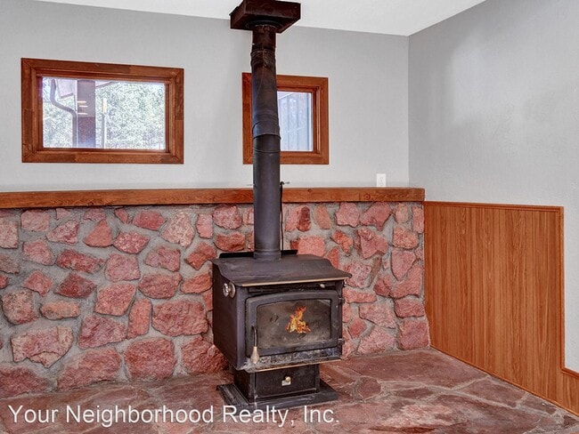 Building Photo - 3 br, 2 bath House - 124 Trout Creek Dr.
