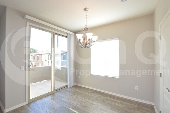Foto del edificio - 7726 E Baseline Rd