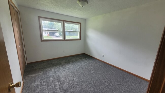 BED1a - 2212 Bartlett Ave