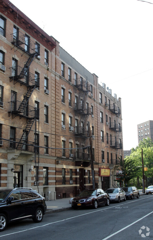 Primary Photo - 157 W 228th St