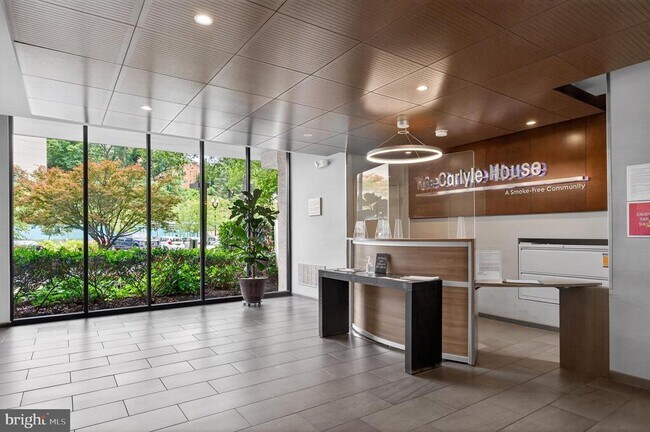 Foto del edificio - 5300 Columbia Pike