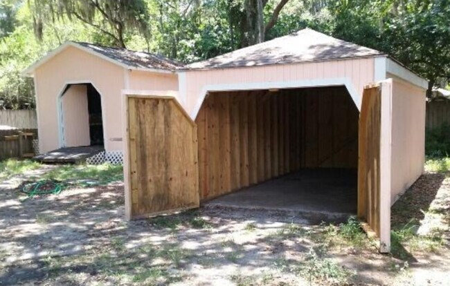 Foto del edificio - 1715 Palmetto Ave