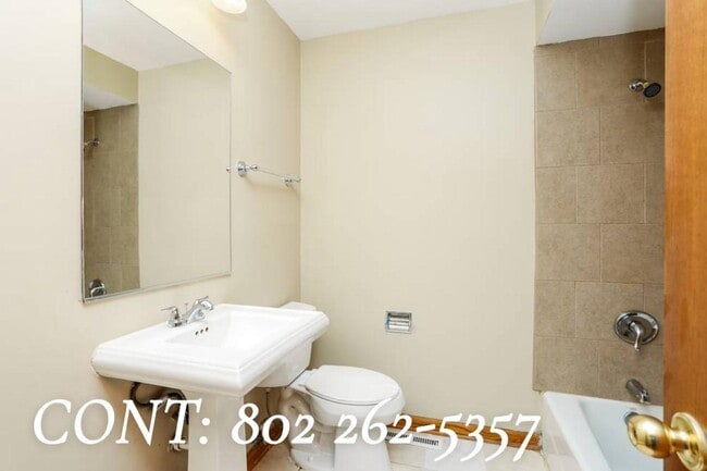 Foto del edificio - 7452 160th St