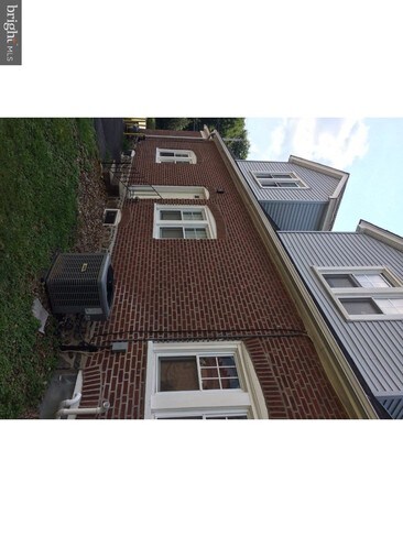 Building Photo - 1104 Naamans Creek Rd