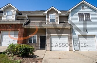 Building Photo - 185 Plaza Dr
