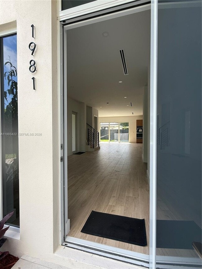 Building Photo - 1981 SW 33rd Ave