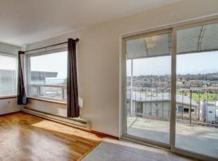Foto del edificio - Queen Anne Triplex