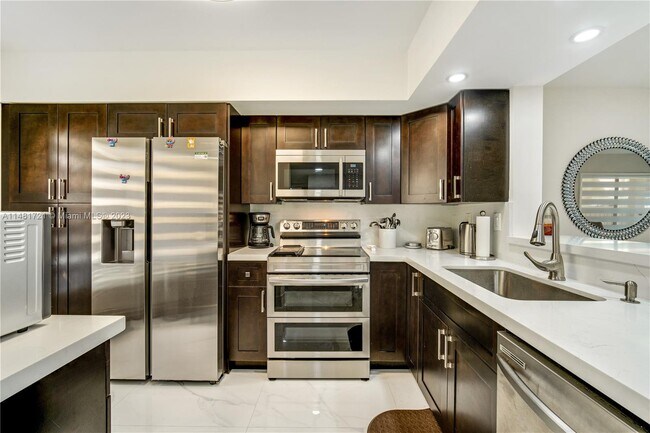 Building Photo - 12937 SW 88th Ln