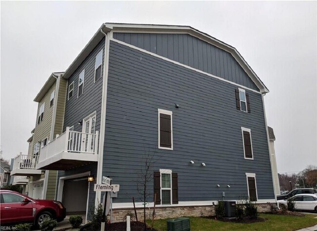 Building Photo - 528 William Tiedeman Ln