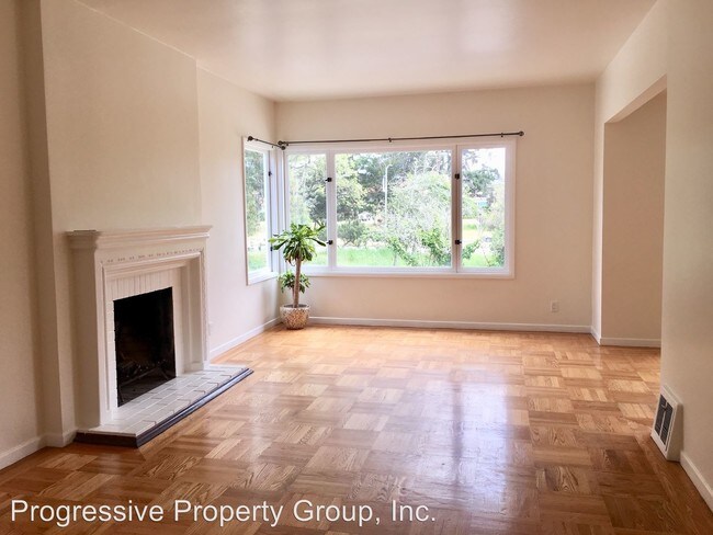 Building Photo - 3 br, 3 bath House - 39 Lakeshore Drive