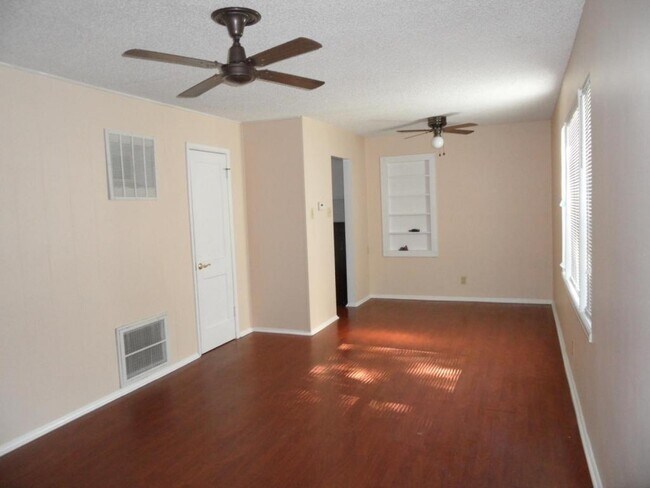 Foto del edificio - 2117 SW Edgewater