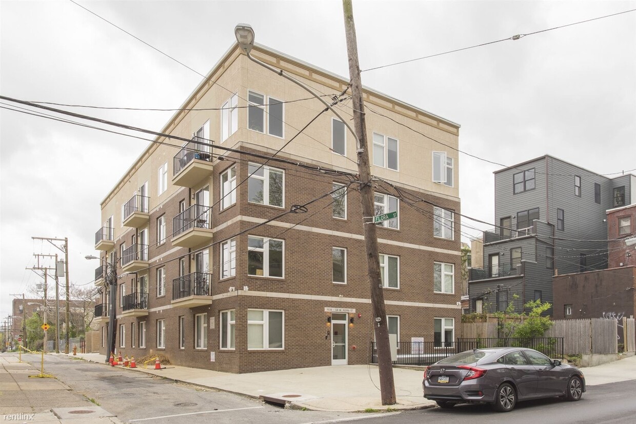 Primary Photo - 1636 W Flora St