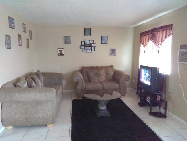 Foto del edificio - 4759 NW Motif Manor Blvd
