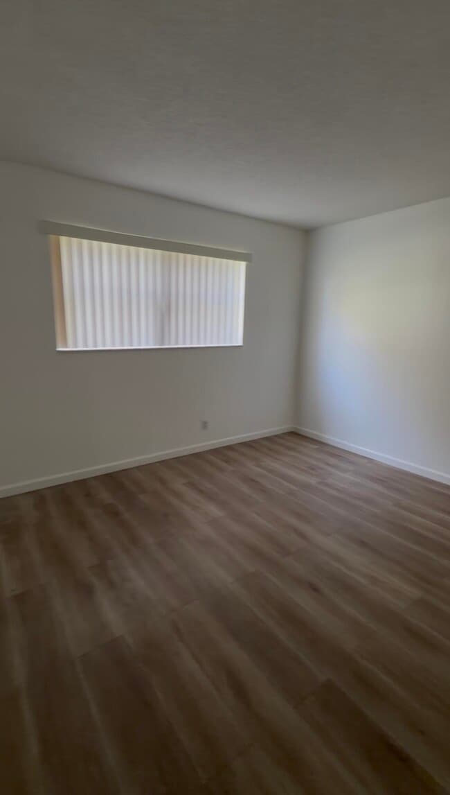 Foto del edificio - 8001 Fairview Dr