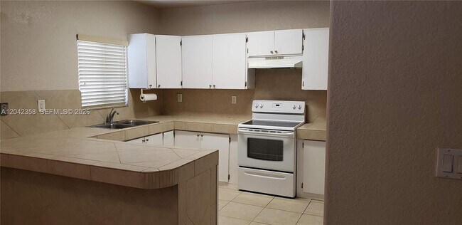 Foto del edificio - 138 NW 31st St