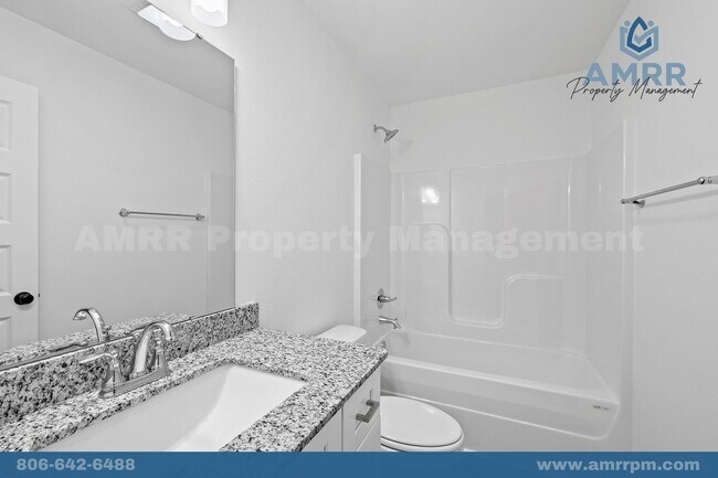 Foto del edificio - Charming 4-Bedroom Home – Space, Style, an...