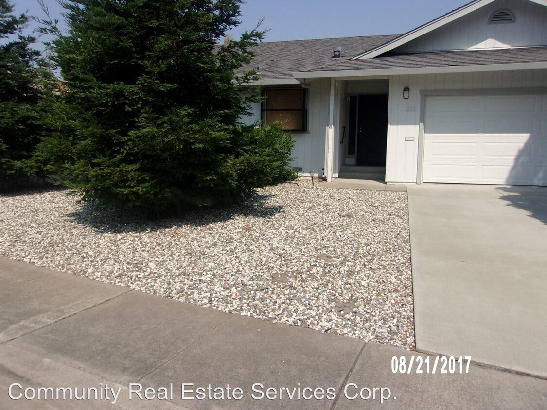 Primary Photo - 238 White Sands Dr