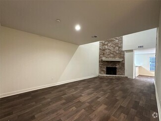 Building Photo - 8003 Woodway Dr