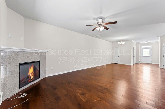 Foto del edificio - 385 Franklin Ln