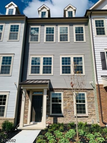 Building Photo - 26 Cortland Ct