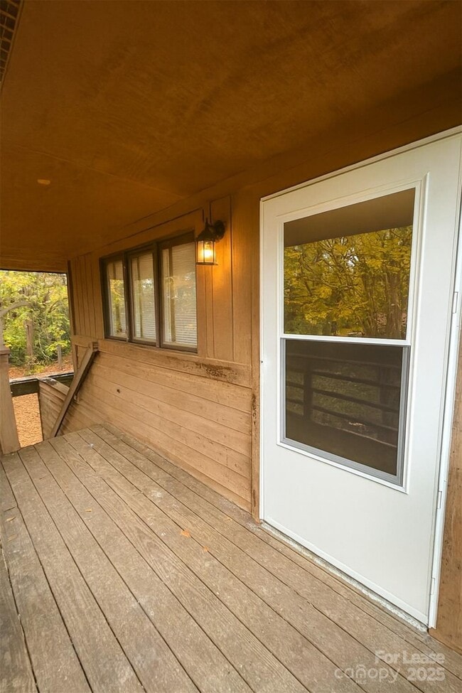 Foto del edificio - 1840 J Julian Ln