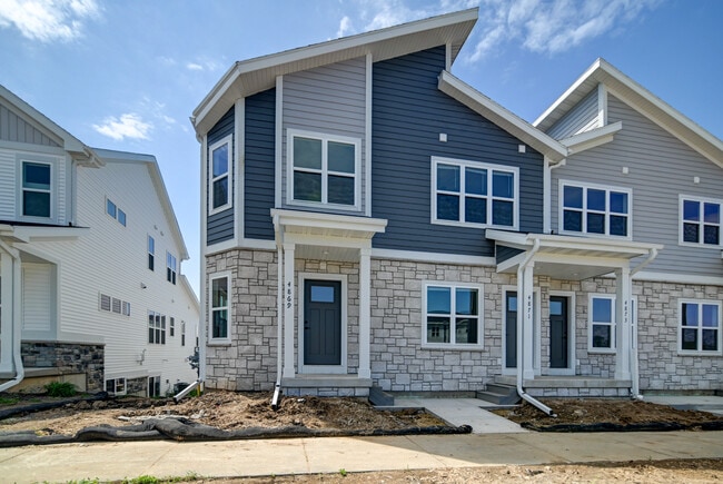 Building Photo - 4877 Lacy Rd