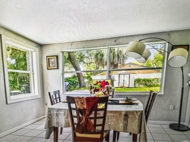 Foto del edificio - 6635 Covey Ter